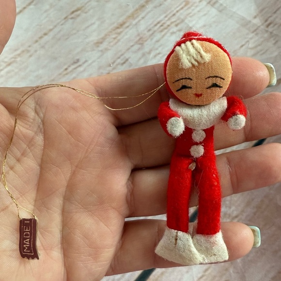 Vintage Christmas Tree Ornament Elf Hugger Red White Fabric Felt Kitschy Japan - Picture 1 of 7